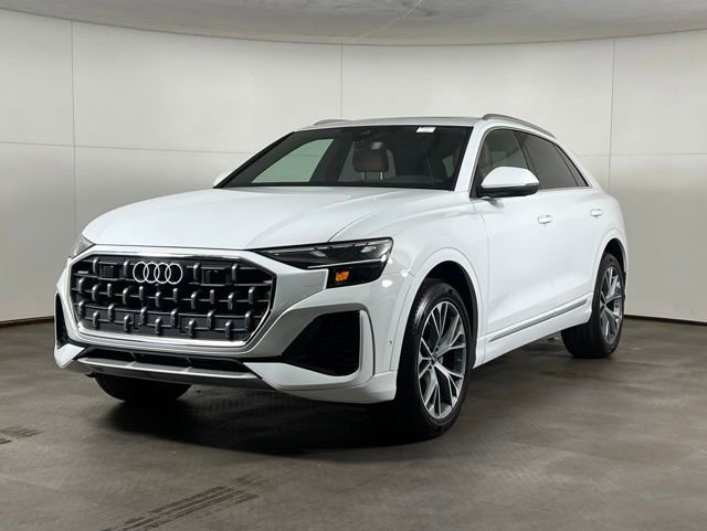 Certified 2025 Audi Q8 Premium Plus w/ Premium Plus Package AWD/4WD image 3