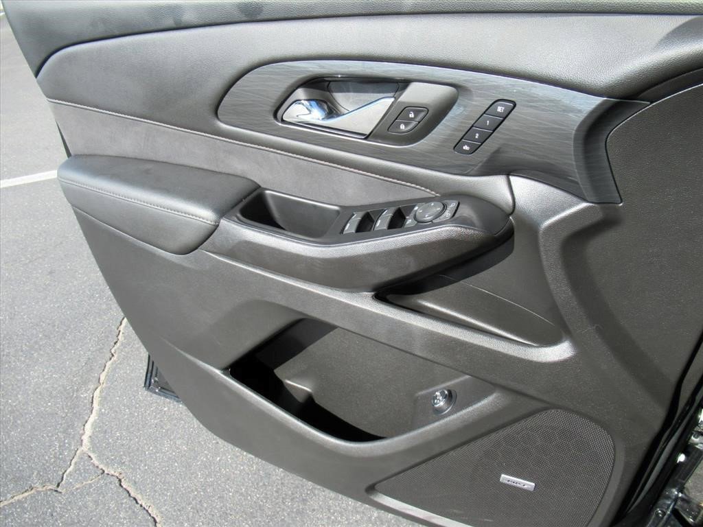 Certified 2023 Chevrolet Traverse High Country w/ LPO, 'HIT The Road' Package image 30