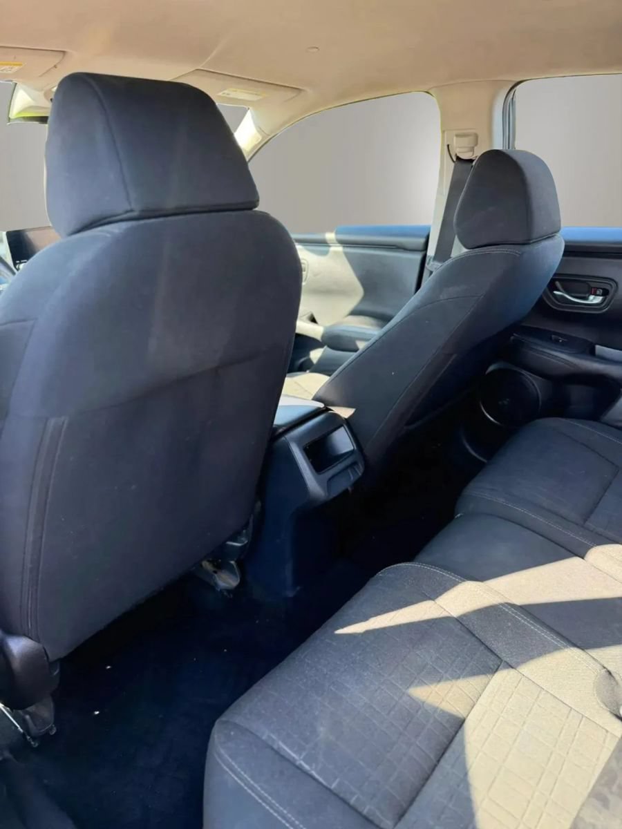 Used 2024 Honda HR-V LX image 18