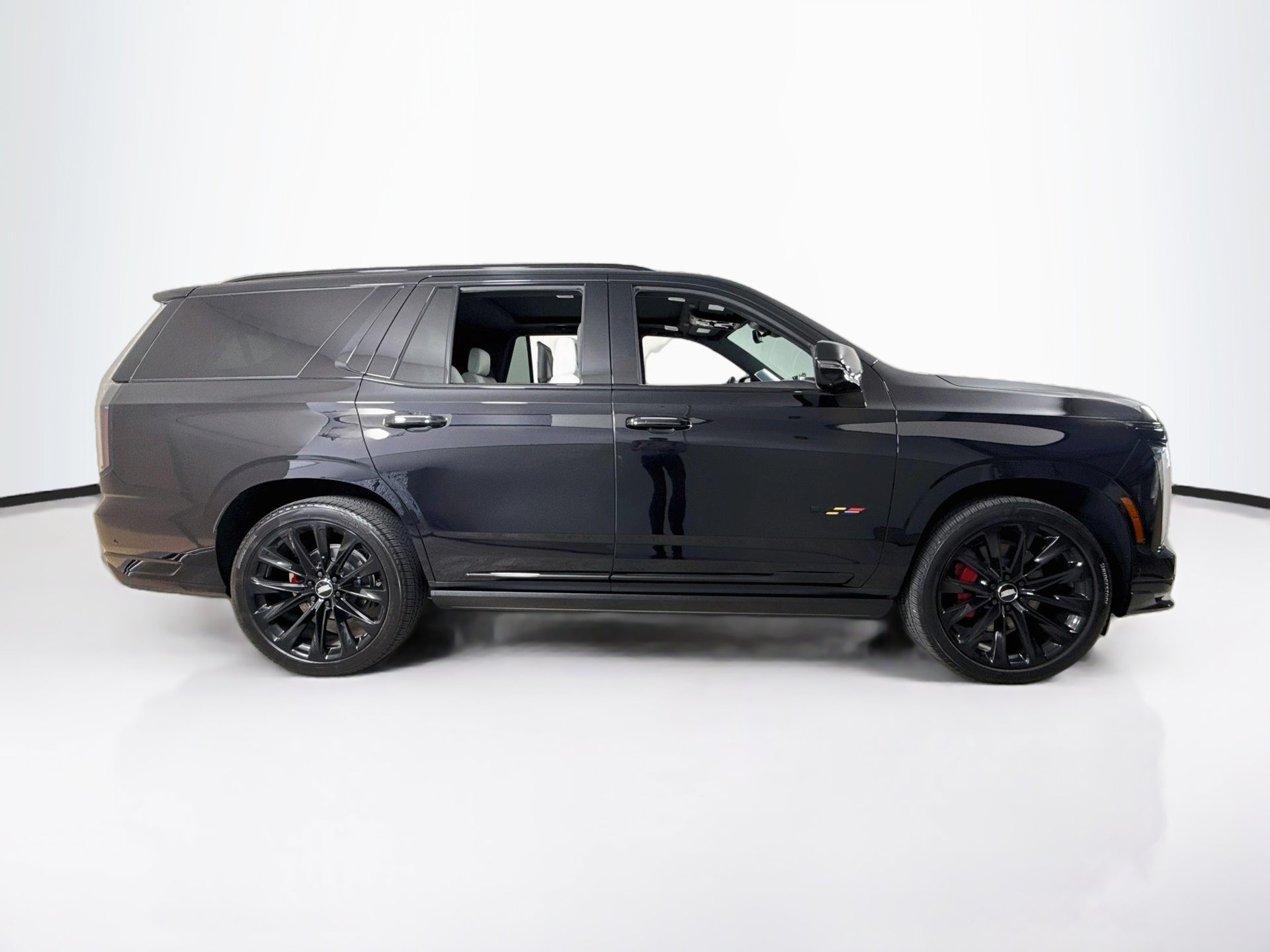 Used 2025 Cadillac Escalade V w/ LPO, ONYX Package AWD/4WD image 8