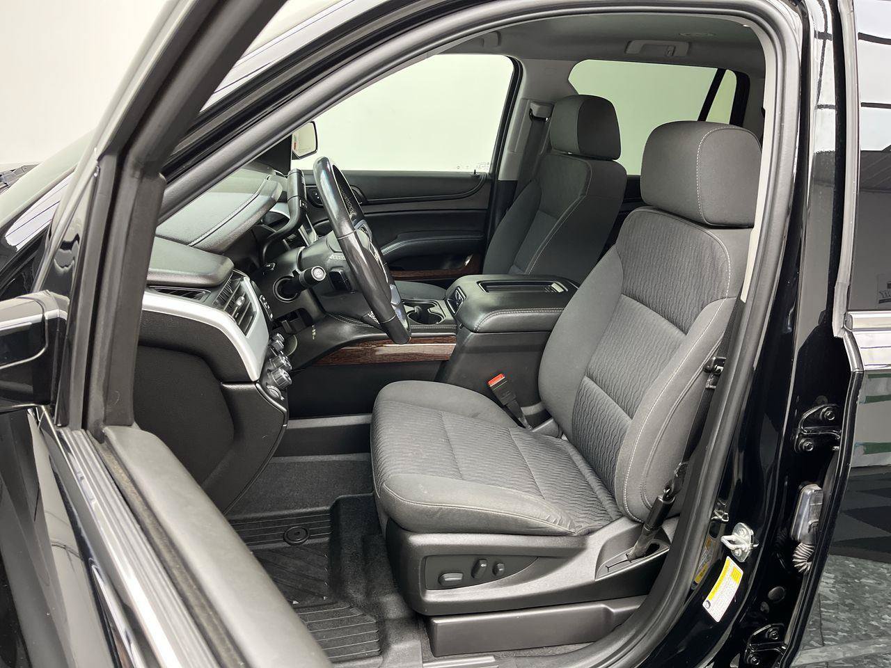 Certified 2020 GMC Yukon SLE w/ SLE Value Package AWD/4WD image 8