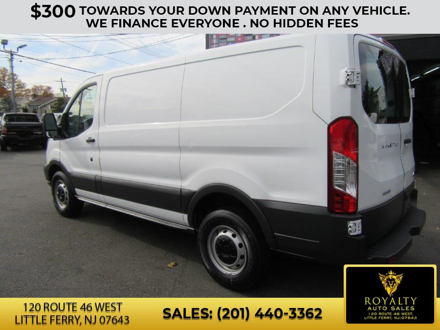 Used 2018 Ford Transit 250 130 Low Roof image 8