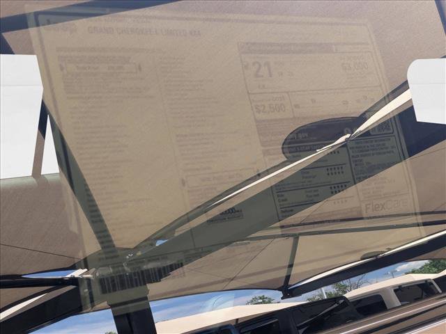 New 2025 Jeep Grand Cherokee L Limited w/ Black Appearance Package image 19