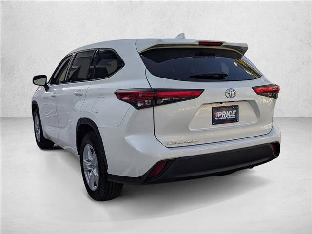 Used 2020 Toyota Highlander L image 8