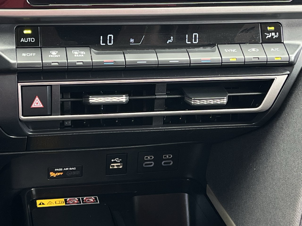 Used 2025 Toyota Camry LE FWD image 18