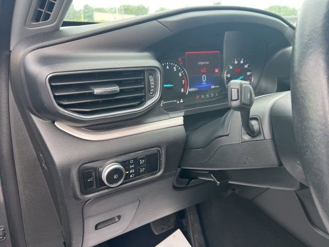 Used 2023 Ford Explorer XLT w/ Equipment Group 202A image 24