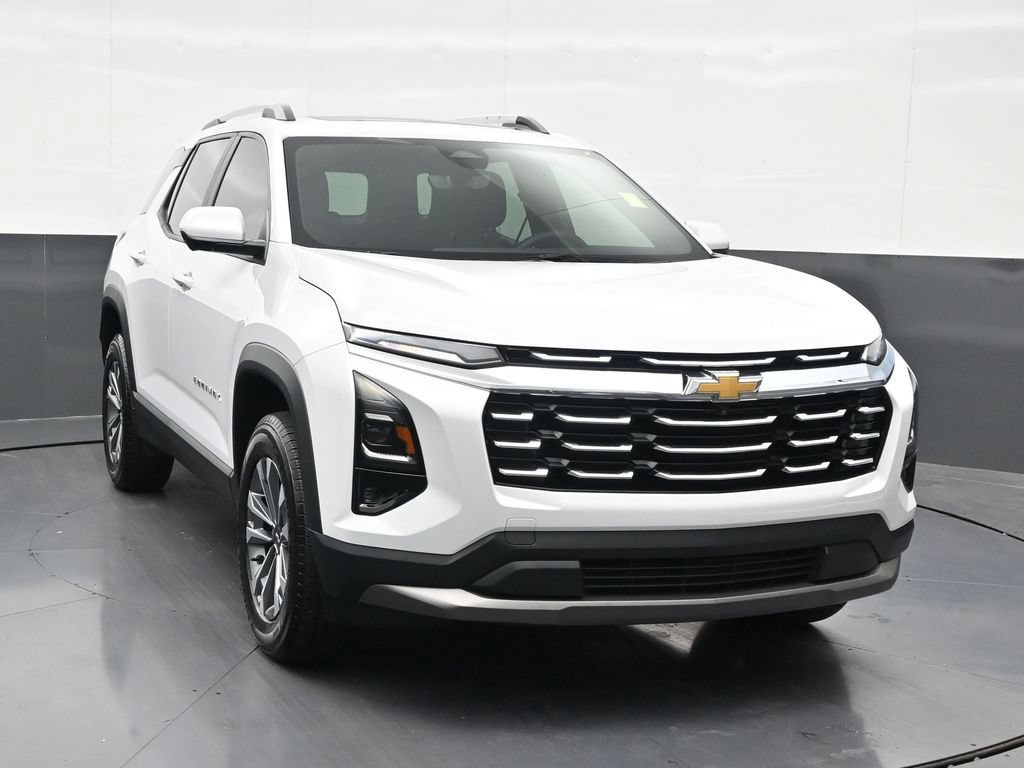 Used 2025 Chevrolet Equinox LT w/ Safety and Technology Package FWD image 8