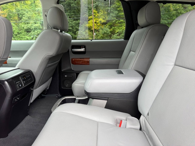 Certified 2021 Toyota Sequoia Platinum AWD/4WD image 19