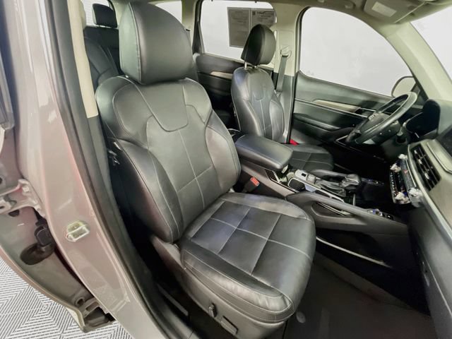 Used 2022 Kia Telluride EX w/ EX Premium Package AWD/4WD image 32