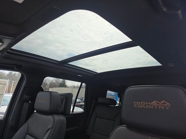 New 2026 Chevrolet Tahoe High Country image 3
