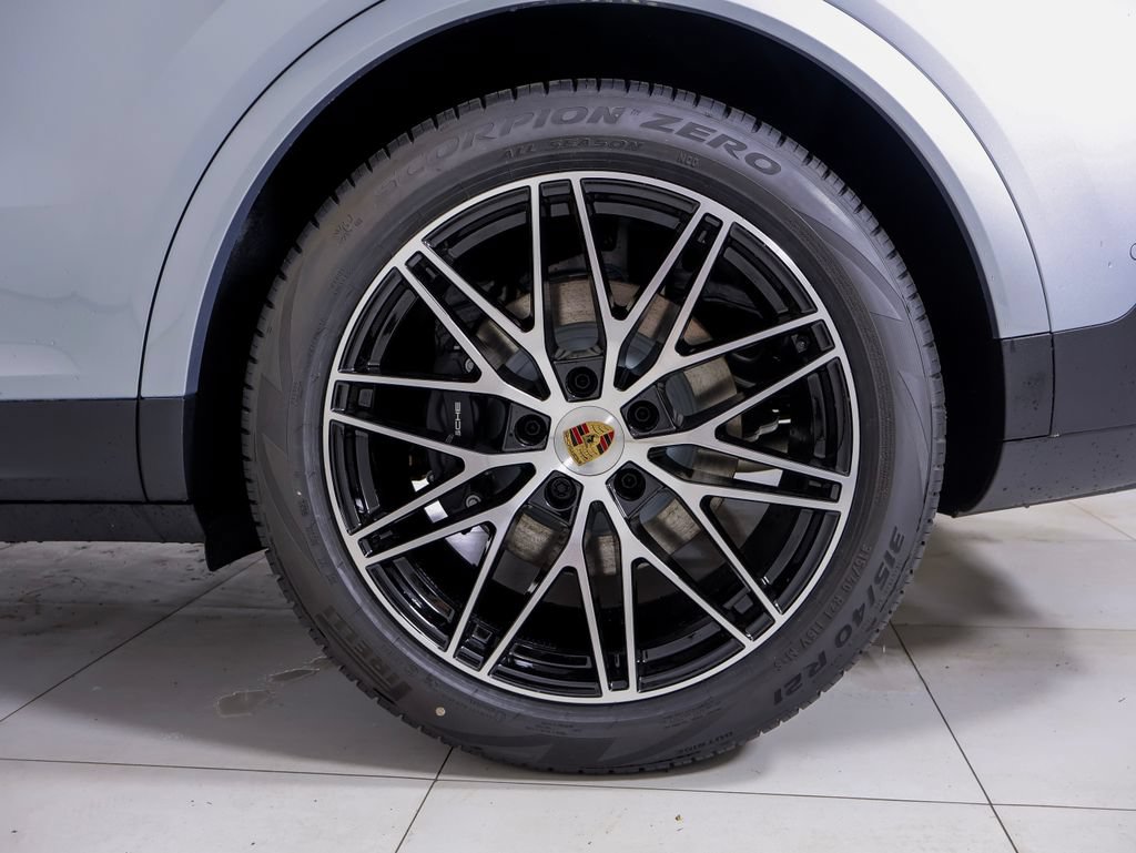 New 2026 Porsche Cayenne AWD/4WD image 23