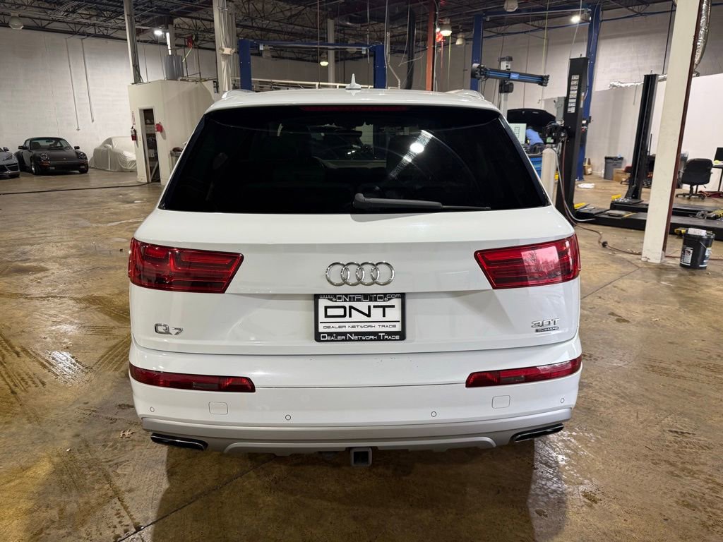 Used 2017 Audi Q7 3.0T Premium image 5