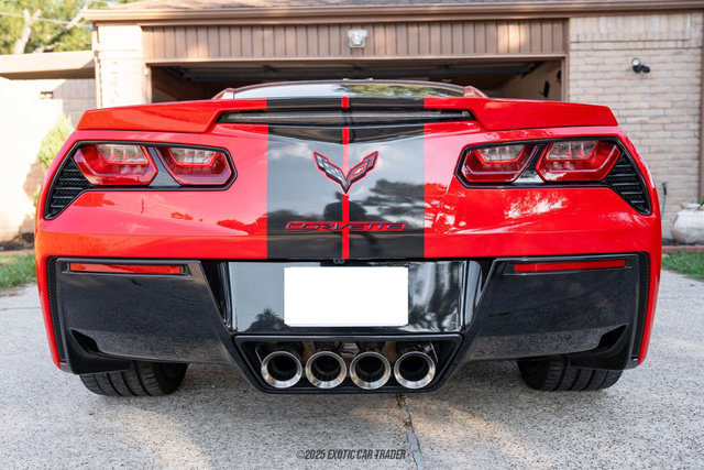 Used 2019 Chevrolet Corvette Stingray Coupe w/ Carbon Flash Badge Package image 21