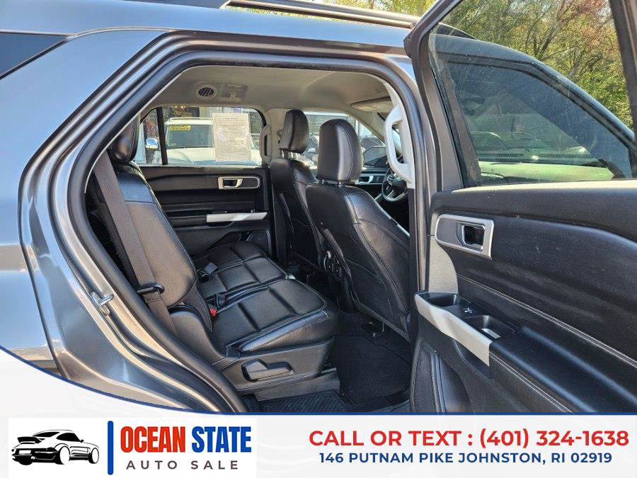 Used 2021 Ford Explorer XLT w/ Equipment Group 202A RWD image 12