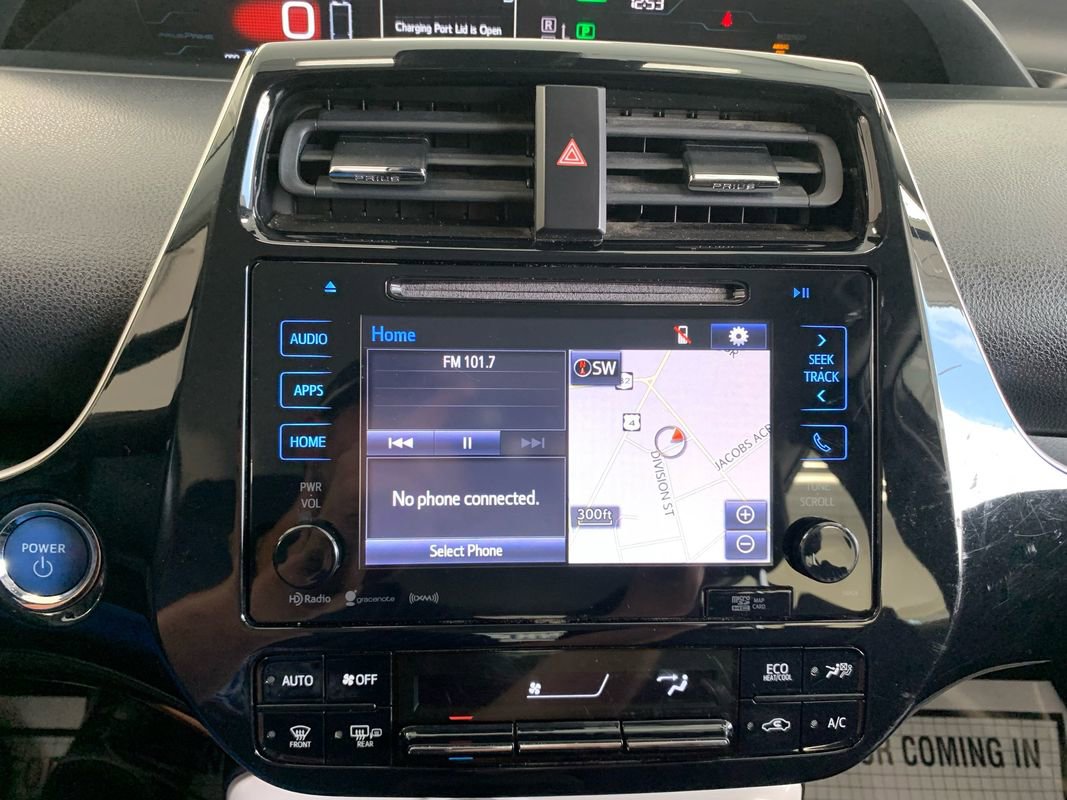 Used 2018 Toyota Prius Prime Plus image 40