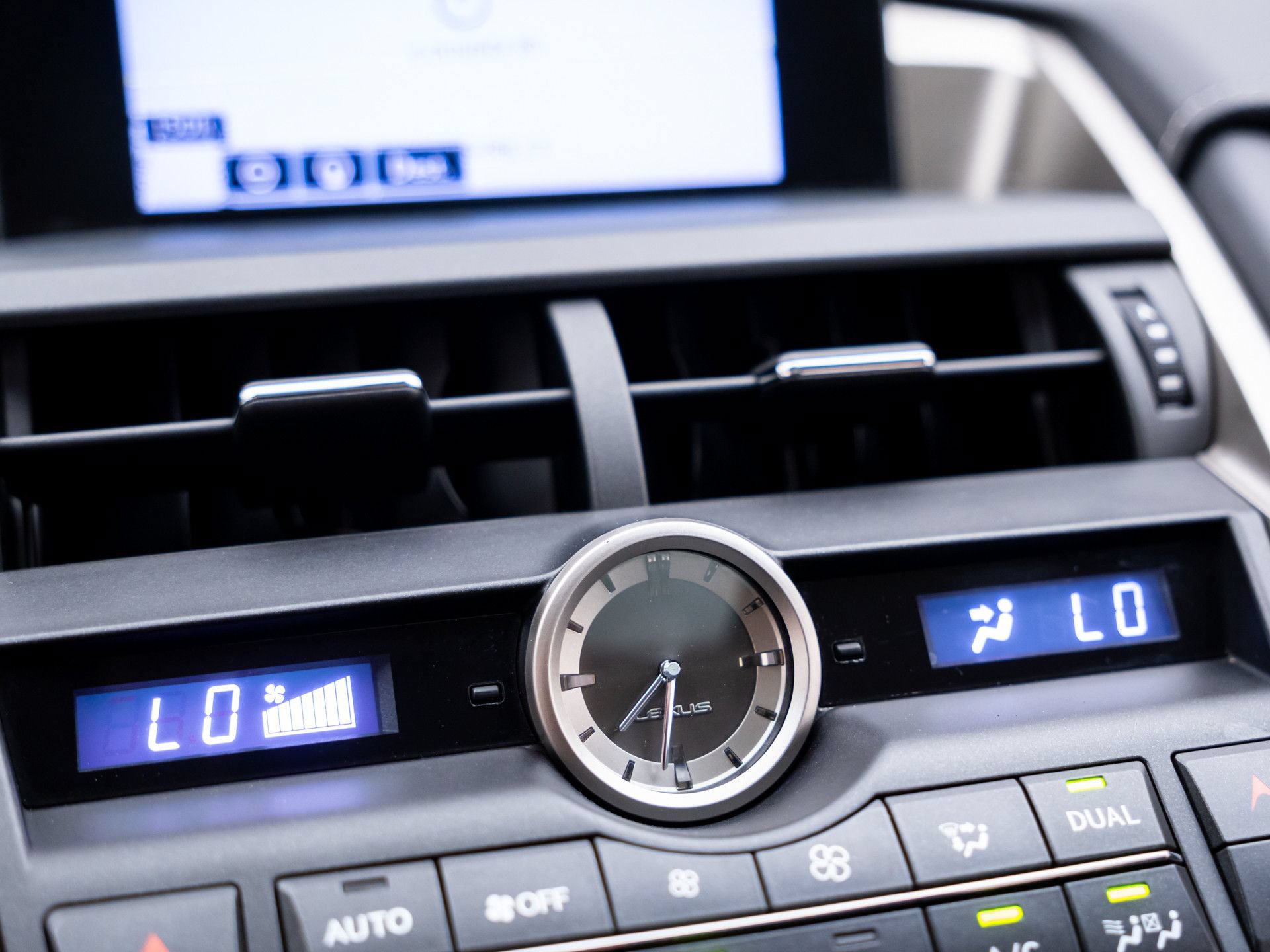 Used 2015 Lexus NX 200t AWD w/ Premium Package image 26