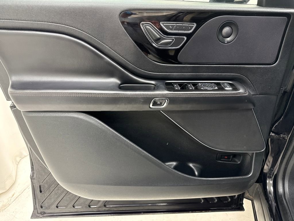 Used 2021 Lincoln Aviator Reserve w/ Equipment Group 208A image 20