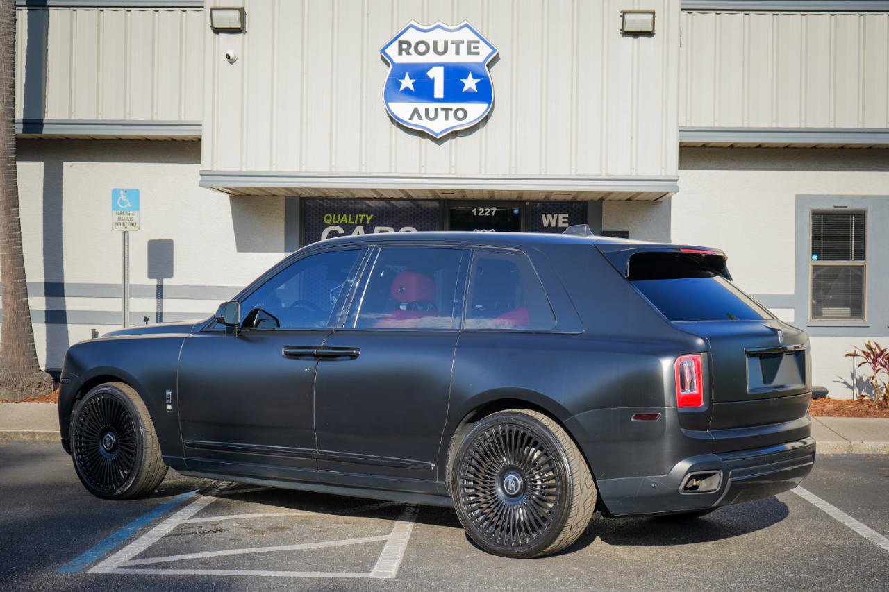 Used 2019 Rolls-Royce Cullinan AWD/4WD image 3