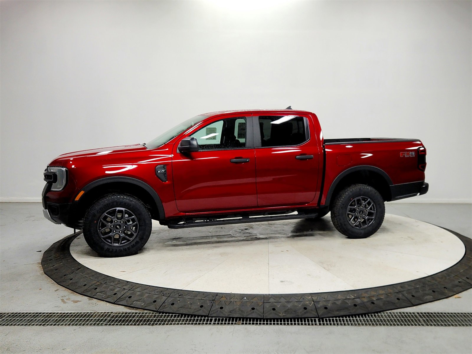 New 2025 Ford Ranger XLT w/ Equipment Group 301A High image 4