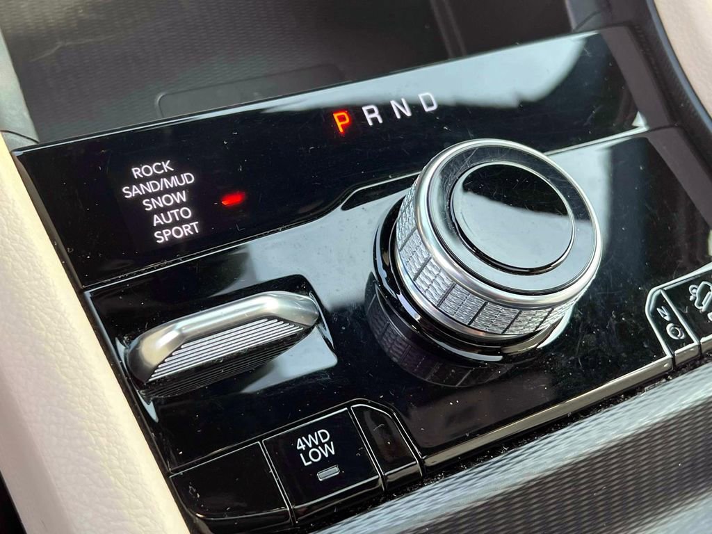 Used 2023 Jeep Grand Cherokee 4WD 4xe w/ Luxury Tech Group II image 26