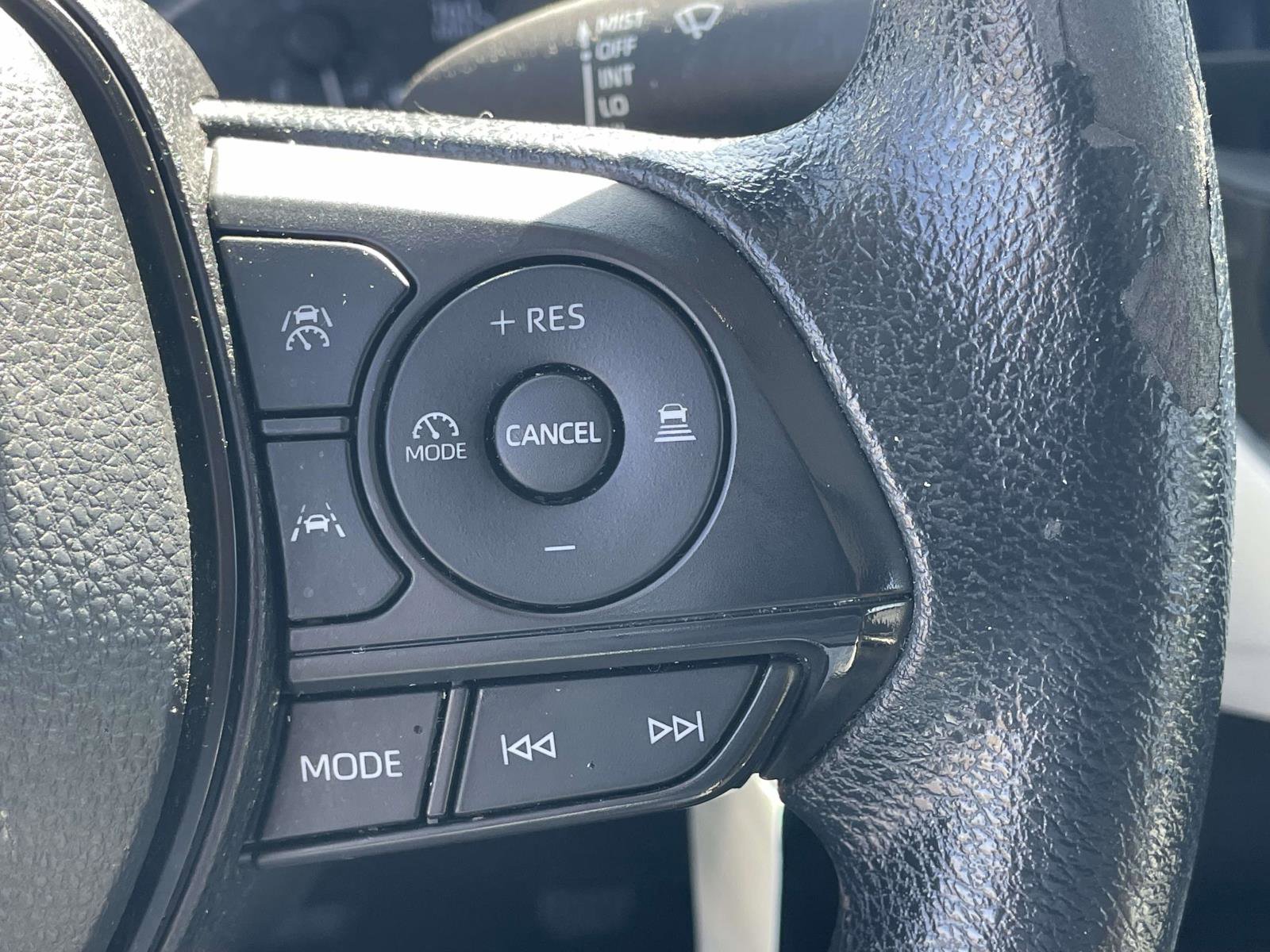 Used 2023 Toyota Corolla LE FWD image 23