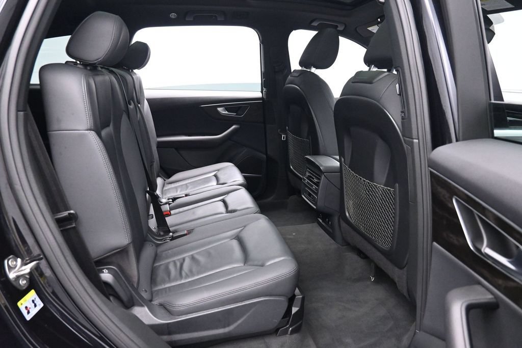 Used 2021 Audi Q7 3.0T Premium Plus w/ Premium Plus Package AWD/4WD image 18