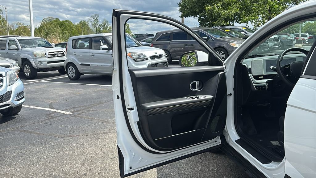 Used 2024 Hyundai Ioniq 5 SE RWD image 11