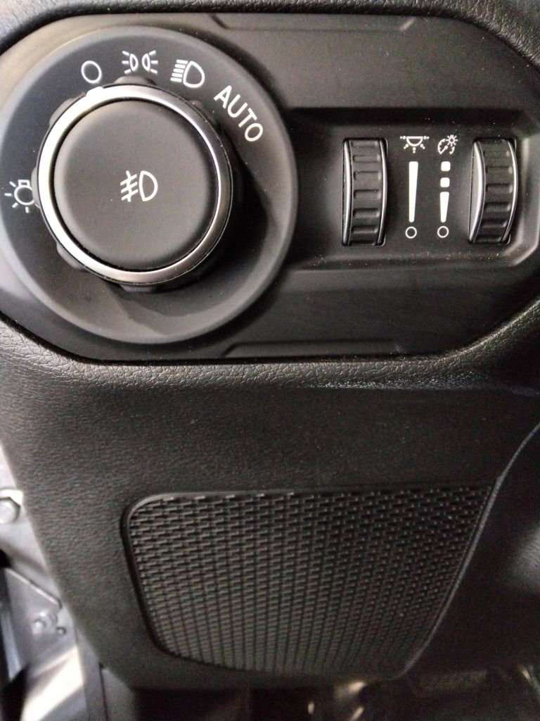 Used 2021 Jeep Wrangler Unlimited Sport image 19