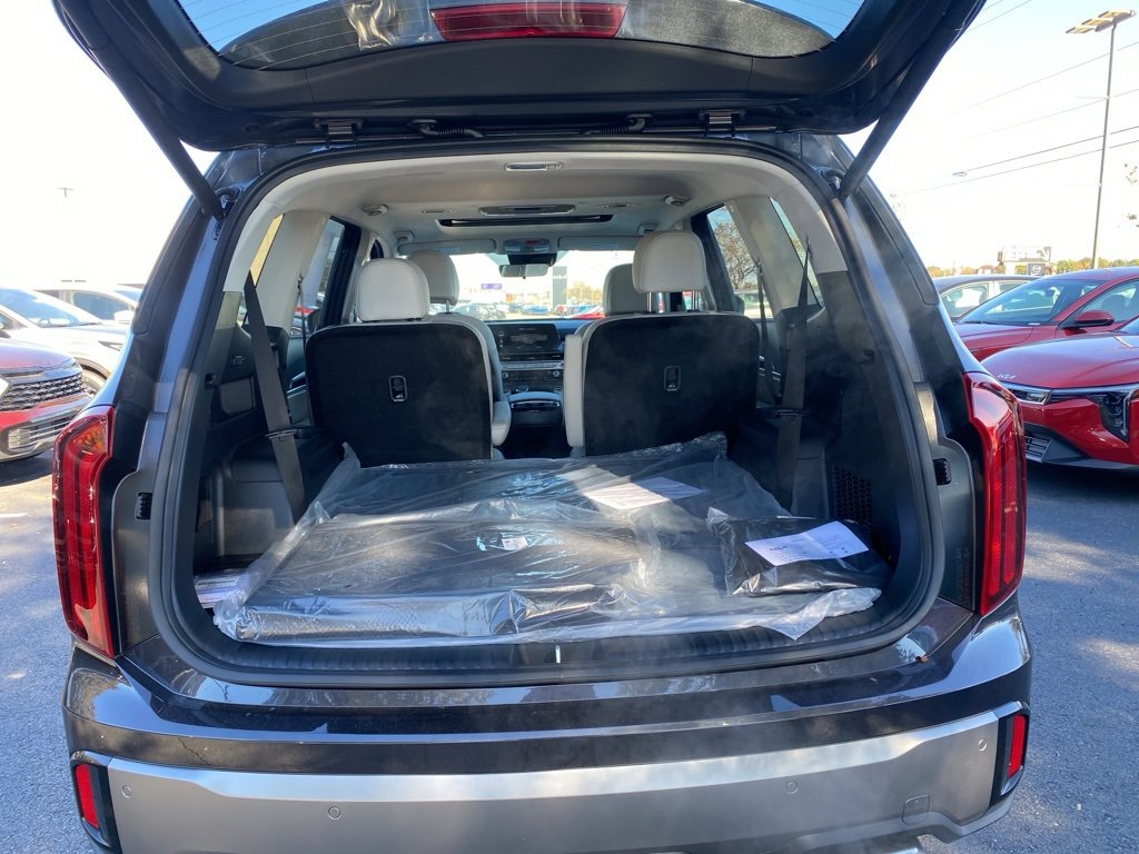 New 2025 Kia Telluride S image 7