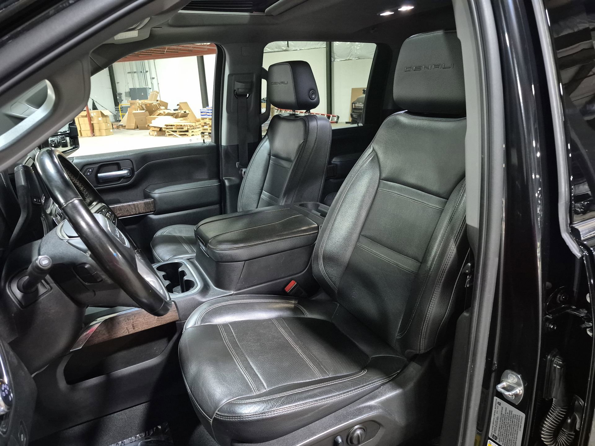 Certified 2023 GMC Sierra 3500 Denali w/ Denali Ultimate Package AWD/4WD image 20