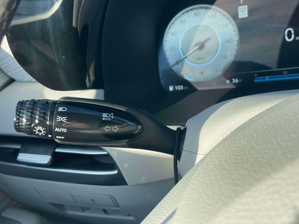 Used 2024 Hyundai Palisade Calligraphy image 25