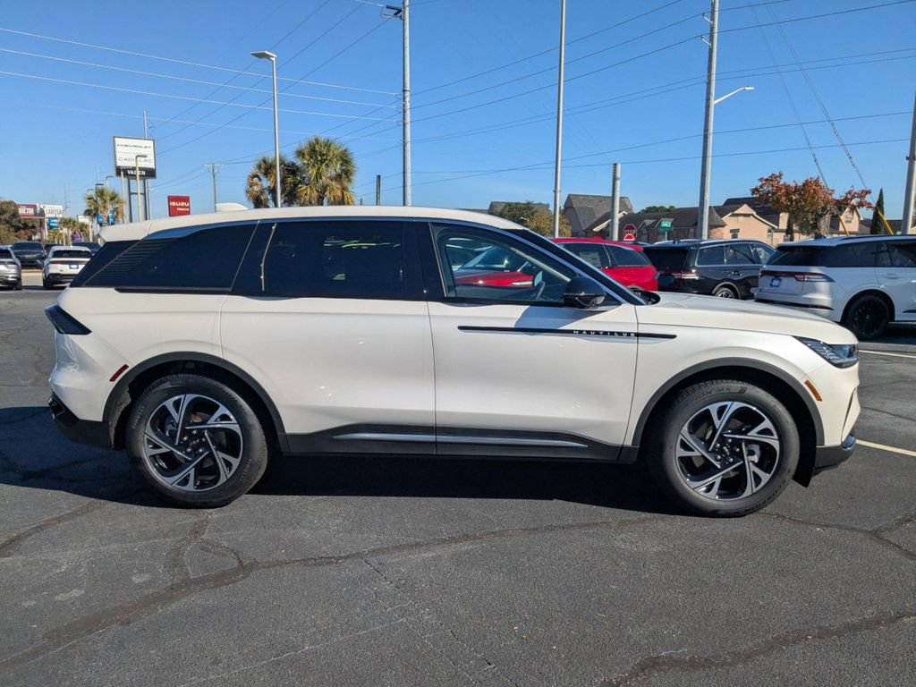 New 2026 Lincoln Nautilus Premier w/ Equipment Group 102A AWD/4WD image 3