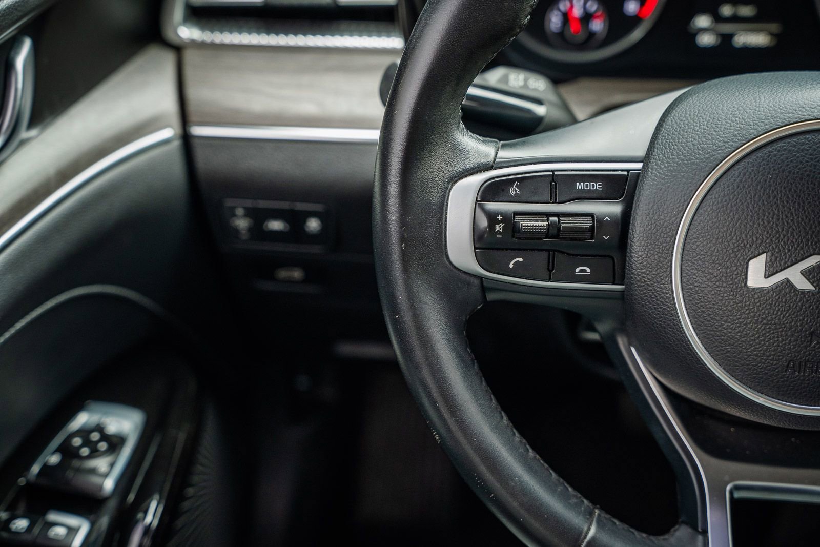 Used 2023 Kia K5 EX image 30