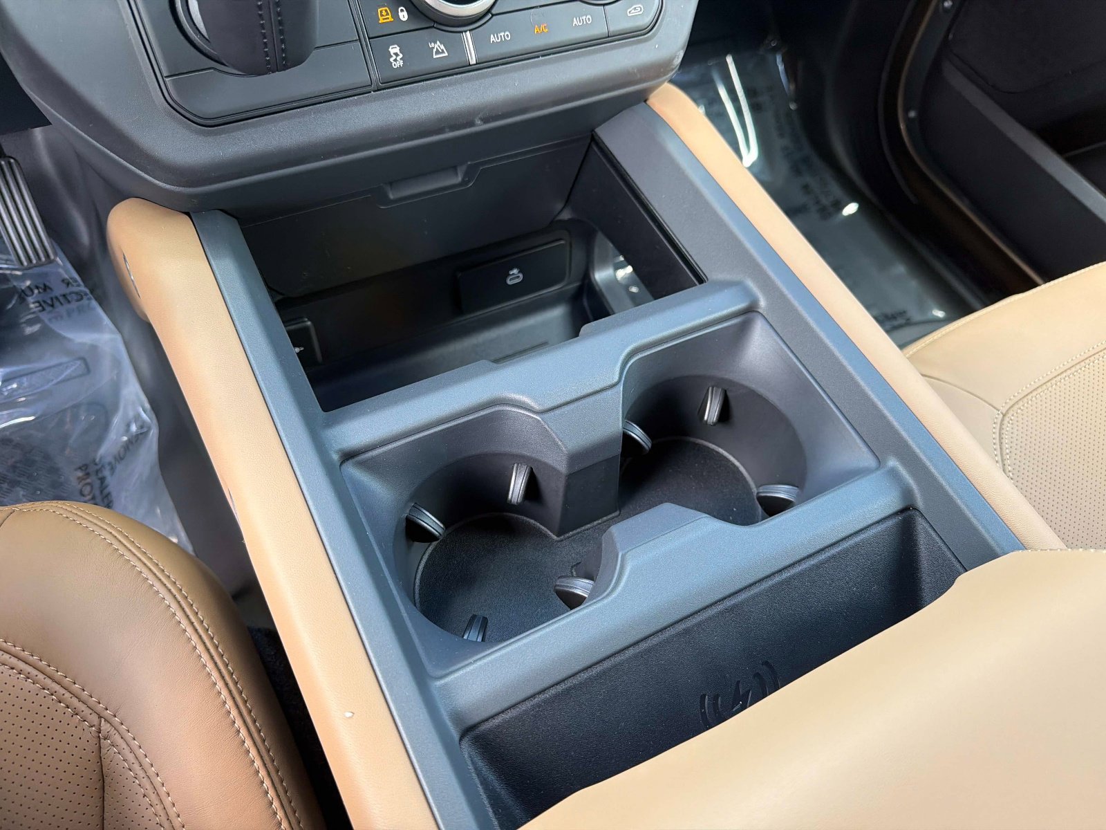 New 2026 Land Rover Defender 130 S AWD/4WD image 23