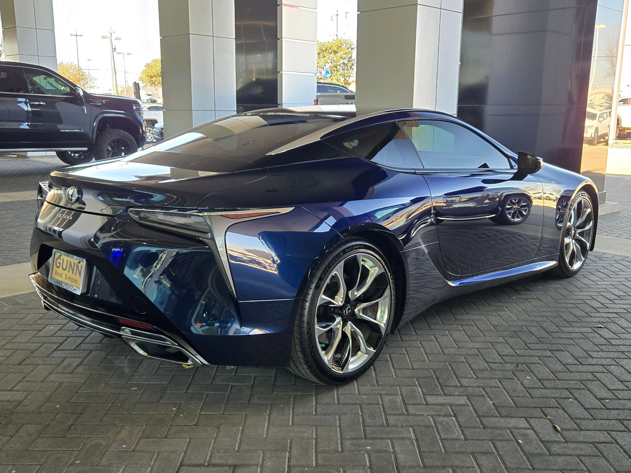 Used 2018 Lexus LC 500 Coupe w/ Touring Package image 3