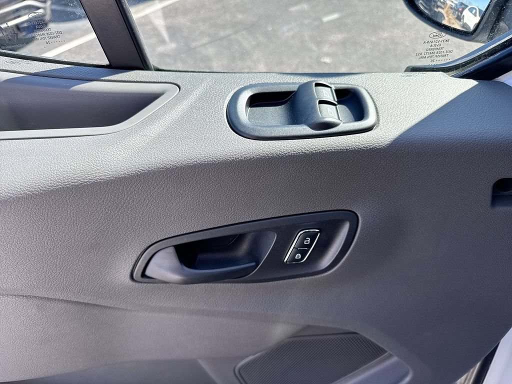 New 2026 Ford Transit 250 148 Medium Roof w/ Load Area Protection Package RWD image 20