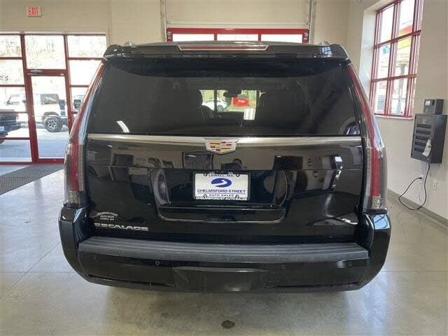Used 2020 Cadillac Escalade Luxury AWD/4WD image 6