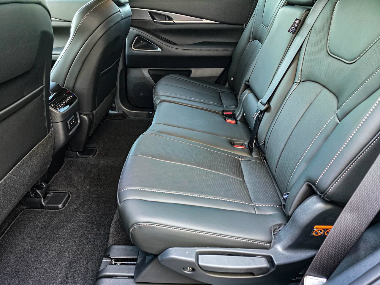 New 2027 INFINITI QX60 Luxe w/ Cargo Package AWD/4WD image 22