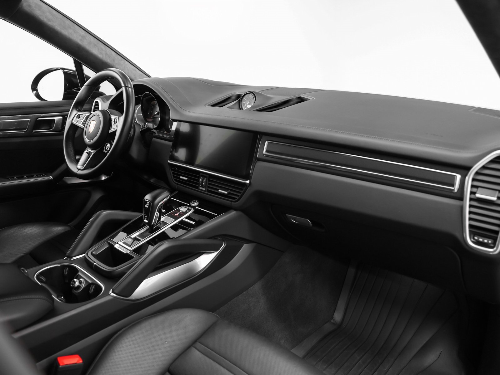 Used 2021 Porsche Cayenne Turbo image 28