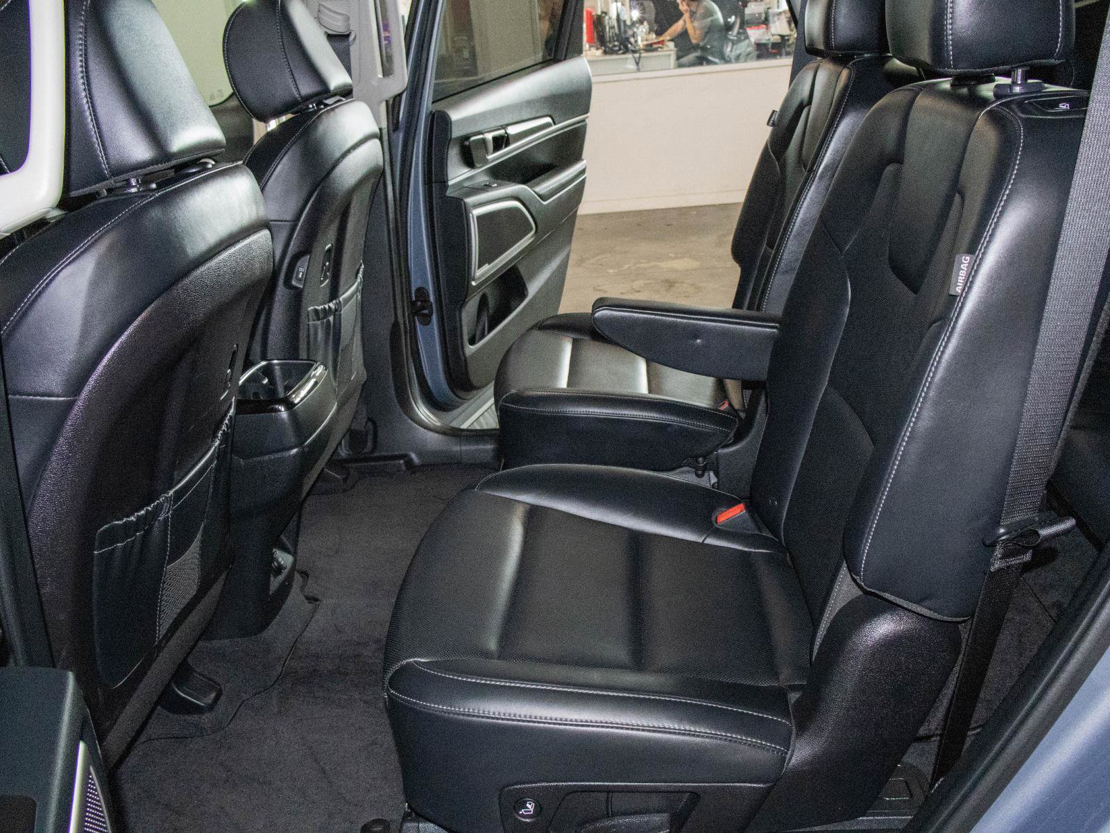 Used 2025 Kia Telluride S AWD/4WD image 15