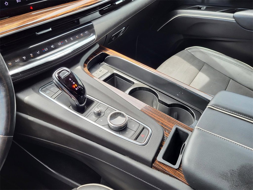 Used 2023 Cadillac Escalade Premium Luxury image 30