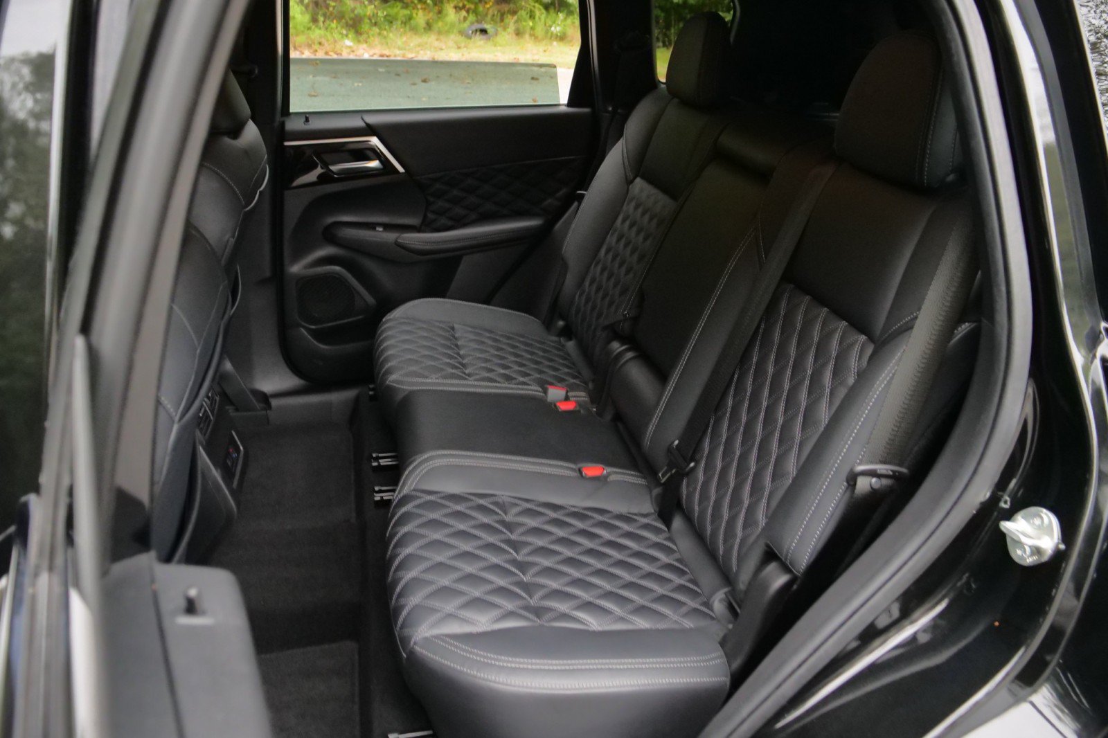 Used 2022 Mitsubishi Outlander SEL AWD/4WD image 24
