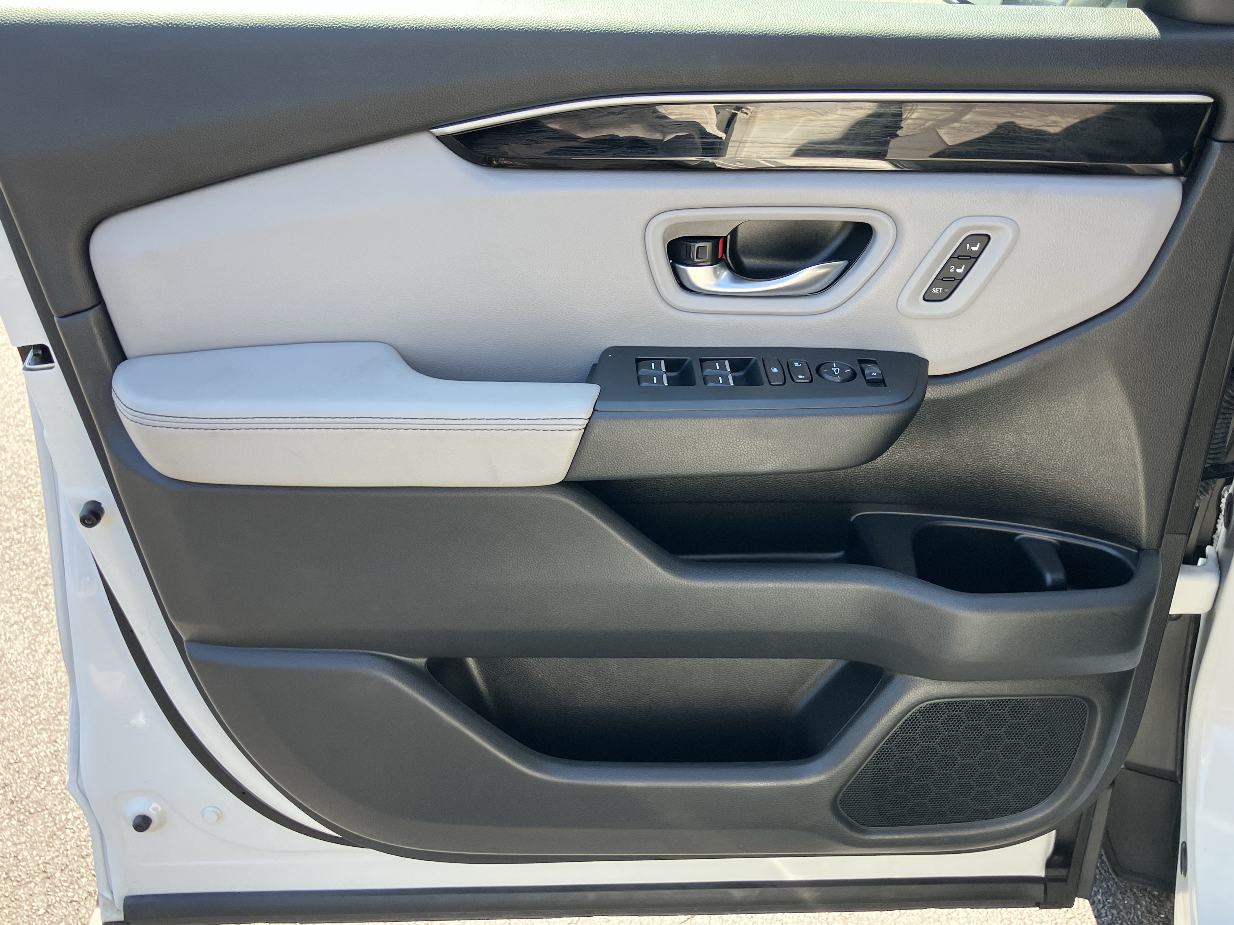 Used 2025 Honda Pilot EX-L image 14