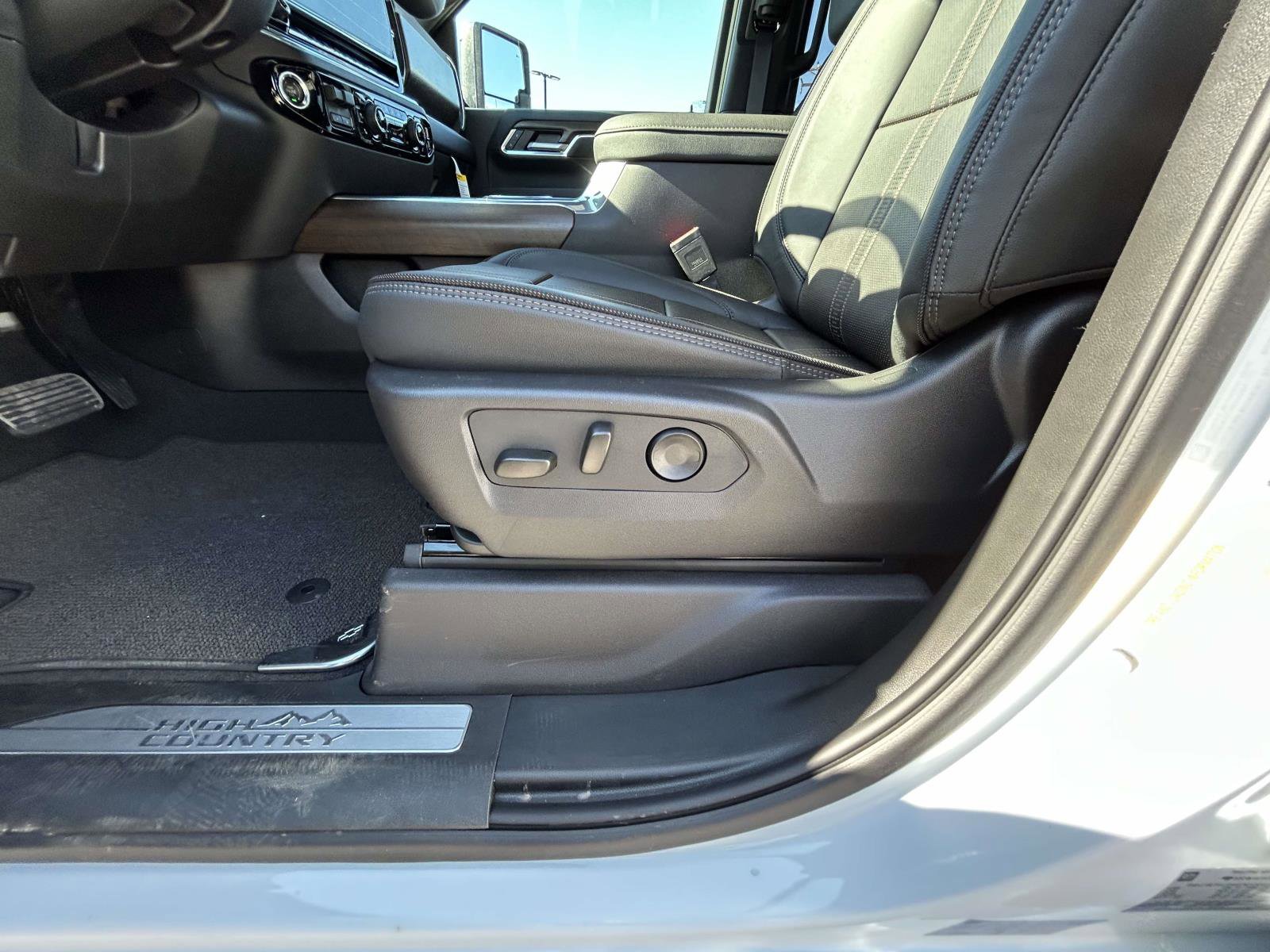 New 2026 Chevrolet Silverado 3500 High Country image 18