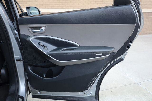 Used 2017 Hyundai Santa Fe FWD w/ SE Ultimate Tech Package 03 image 25