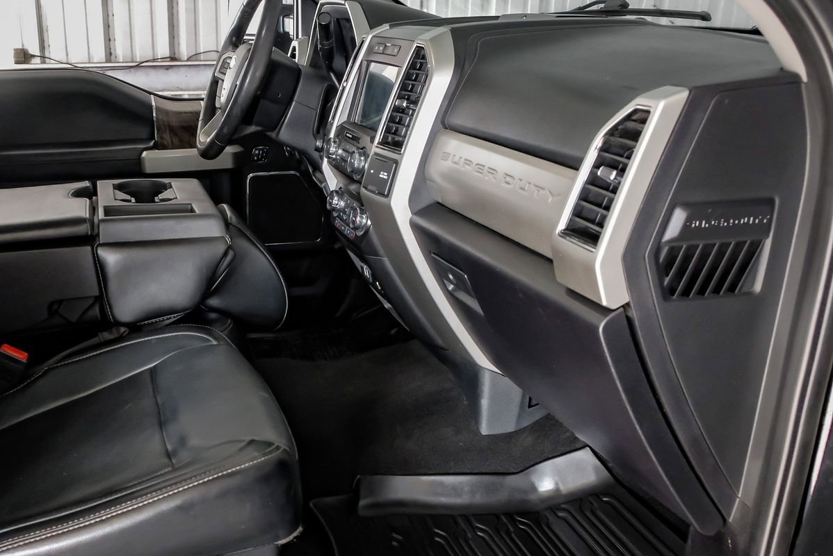 Used 2019 Ford F250 Lariat w/ Lariat Ultimate Package image 12
