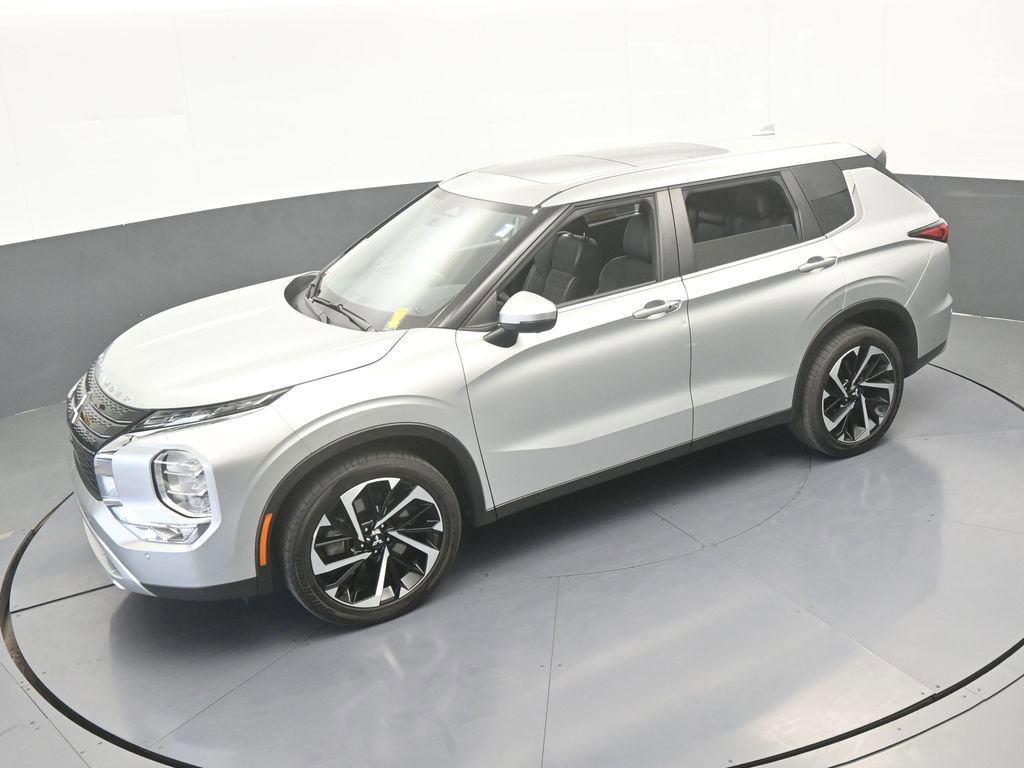 Used 2024 Mitsubishi Outlander SE image 58