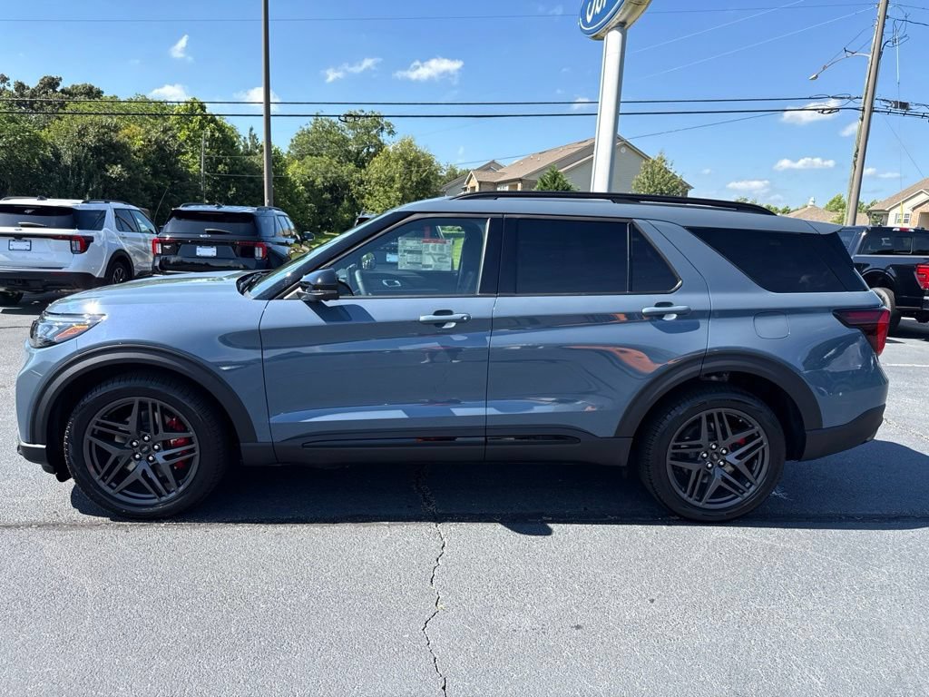 New 2026 Ford Explorer ST AWD/4WD image 38