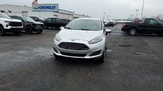 Used 2018 Ford Fiesta SE FWD image 3