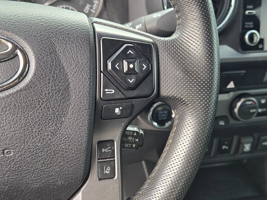 Used 2022 Toyota Tacoma TRD Off-Road w/ Technology Package AWD/4WD image 26